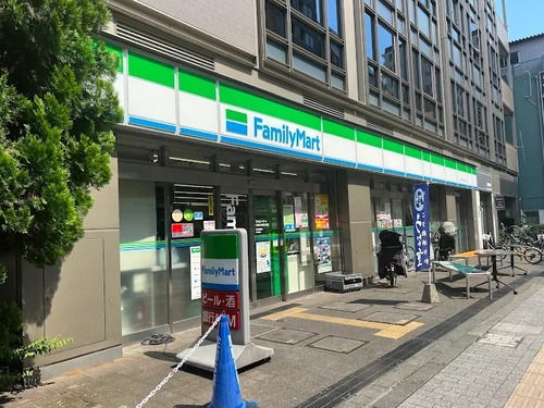 ファミリーマート 三鷹中央通り南店