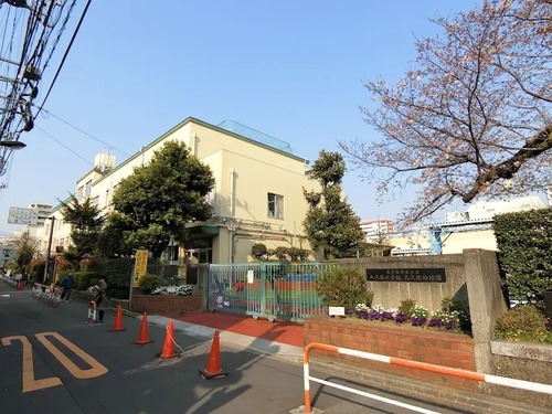 新宿区立大久保小学校
