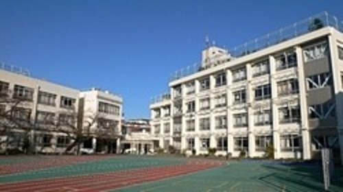 新宿区立戸塚第三小学校