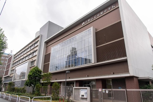 中野区立中野中学校