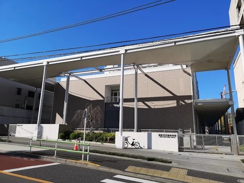 港区立三田中学校