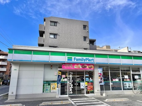 ファミリーマート 高野台二丁目店