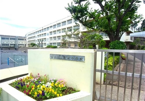 横浜市立篠原中学校