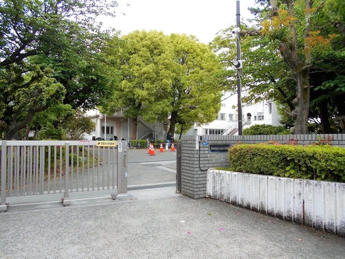 川崎市立小倉小学校