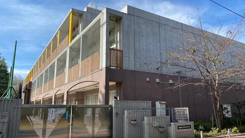 豊島区立西池袋中学校