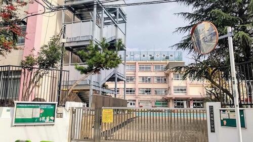 豊島区立巣鴨小学校
