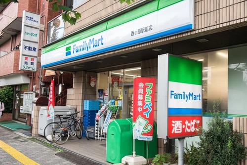 ファミリーマート西ヶ原駅前店
