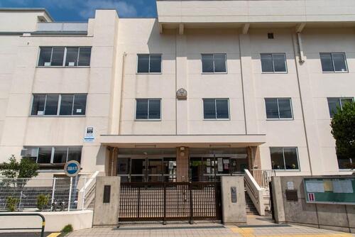 足立区立第十二中学校