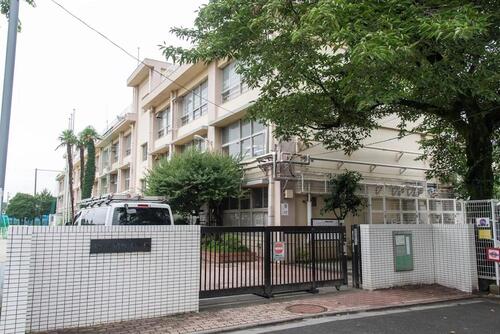 練馬区立関町小学校