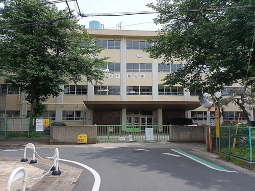 松戸市立松飛台小学校
