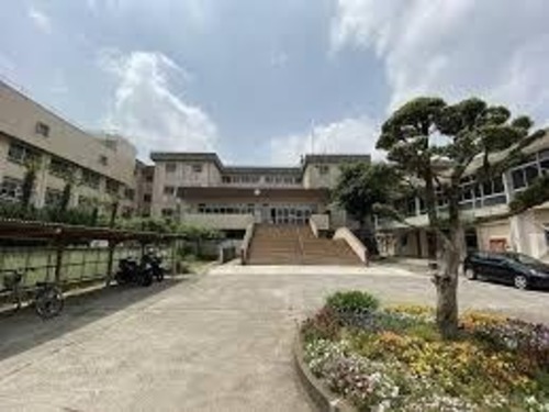 草加市立八幡北小学校