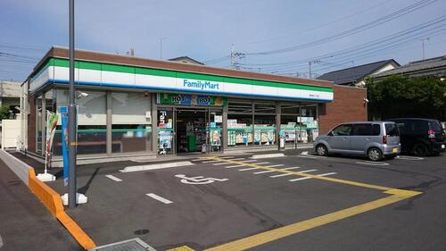 ファミリーマート草加旭町二丁目店