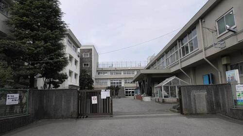 市川市立第八中学校