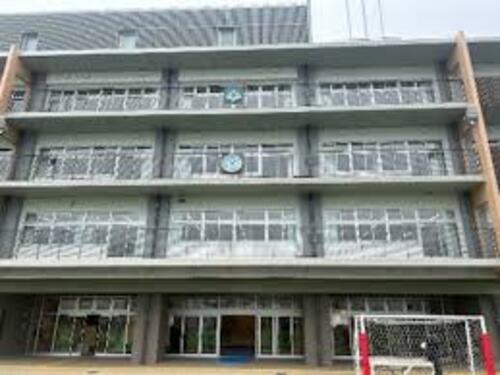 足立区立鹿浜未来小学校