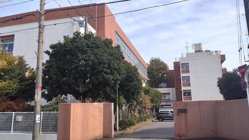 川口市立領家中学校