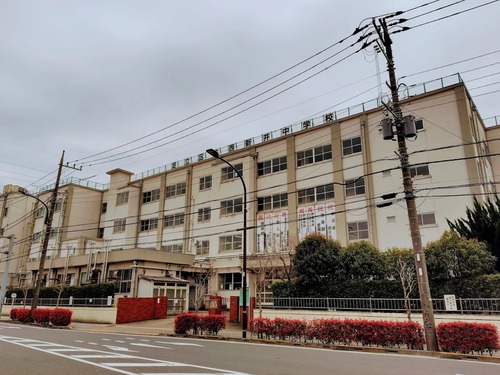 足立区立西新井中学校