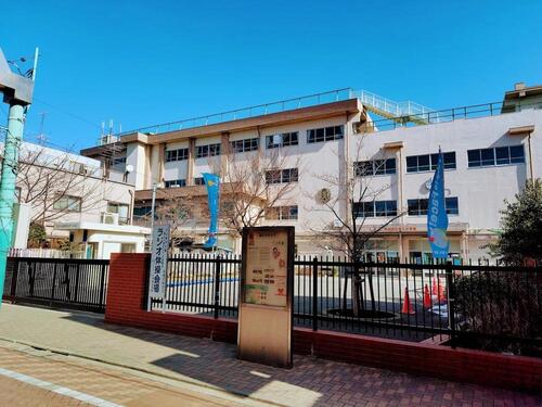 荒川区立尾久小学校