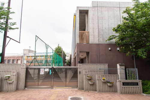 豊島区立西池袋中学校