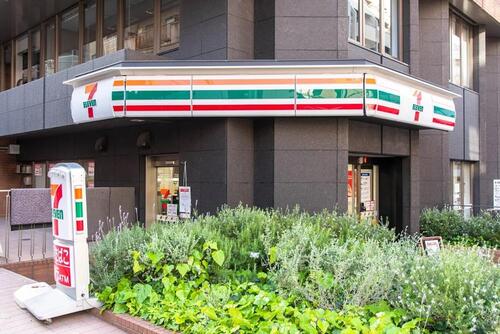 セブンイレブン新宿御苑前本通り店