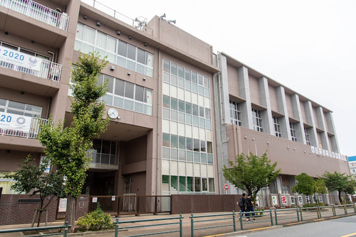 足立区立西新井小学校