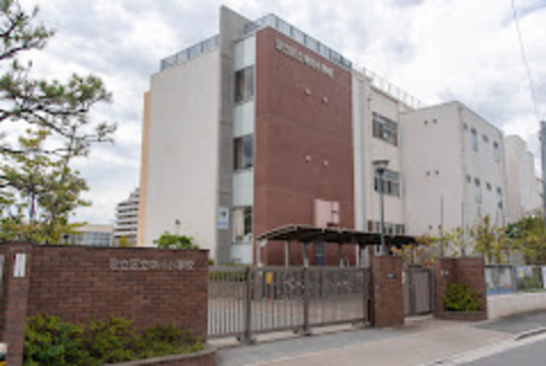 足立区立中川小学校