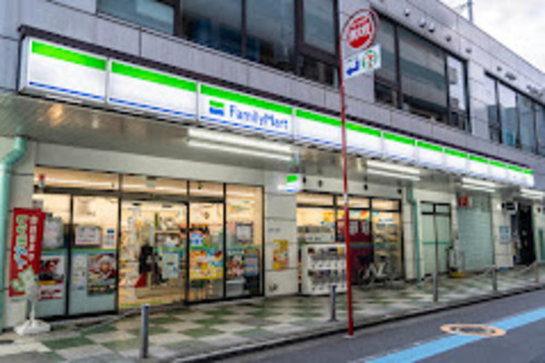 ファミリーマート西葛西メトロ店