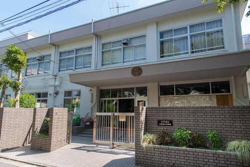 江戸川区立小岩第三中学校