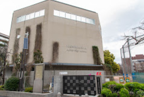 新宿区立西早稲田中学校