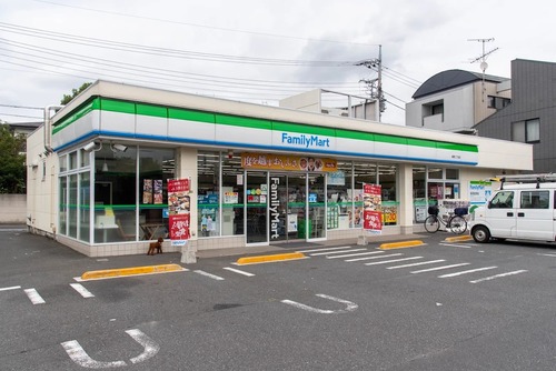 ファミリーマート島根二丁目店