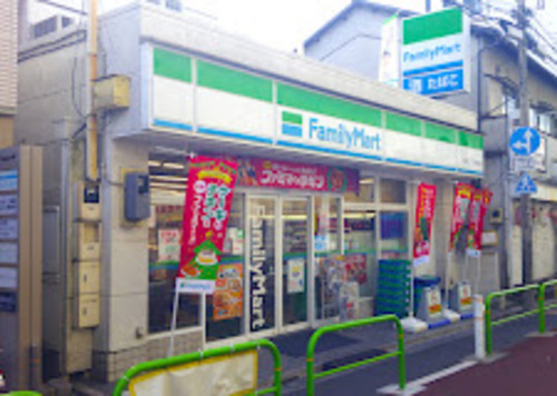 ファミリーマート志村三丁目駅前店