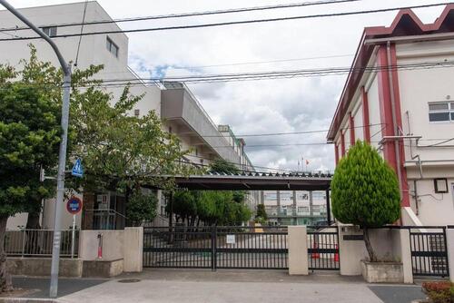 足立区立第十三中学校