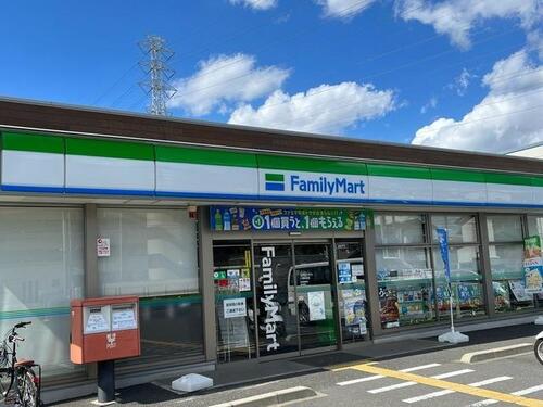 ファミリーマート八潮宮田店