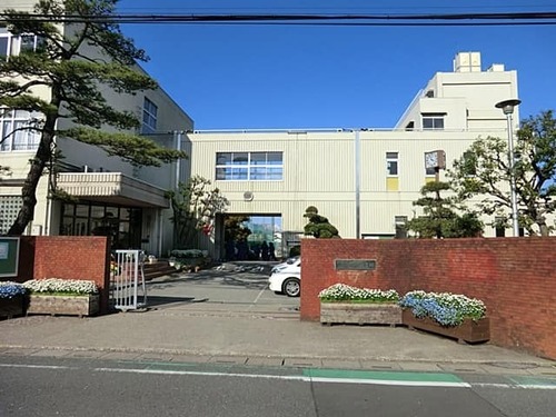 川口市立戸塚中学校
