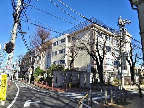 豊島区立駒込小学校