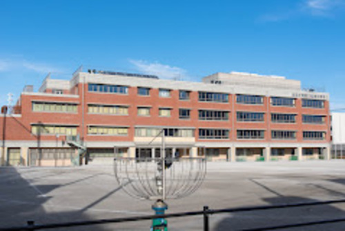 北区立滝野川紅葉中学校