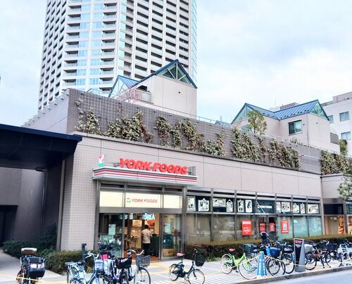 ヨークフーズ新宿富久店