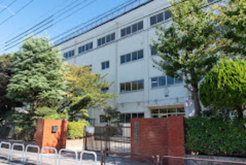 葛飾区立青戸中学校