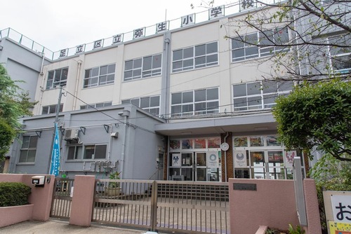 足立区立弥生小学校