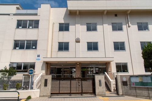 足立区立第十二中学校