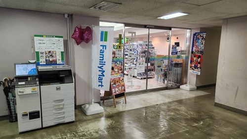 ファミリーマート松戸市役所／S店