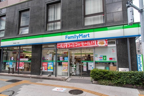 ファミリーマート東池袋二丁目店