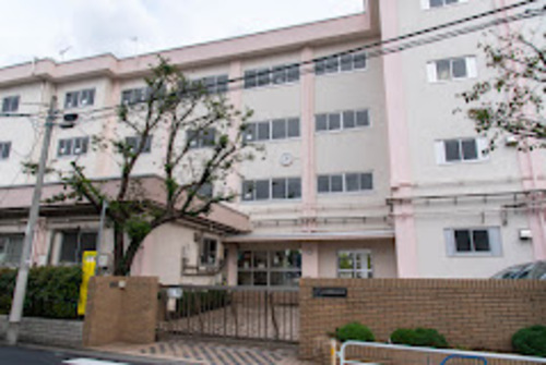 江戸川区立小岩第四中学校