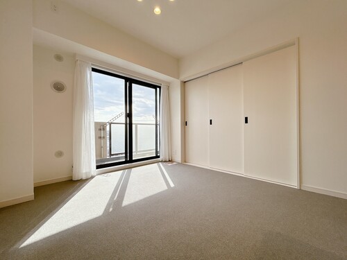 通風・採光に優れ、心地よい光と風が溢れています。