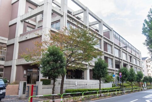 荒川区立第三中学校