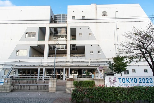 足立区立六月中学校