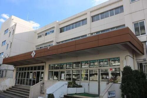 八潮市立潮止中学校