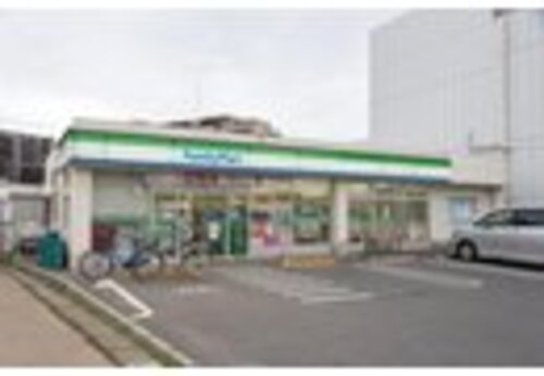 ファミリーマート坂下二丁目店