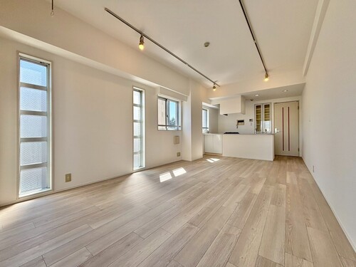 通風・採光に優れ、心地よい光と風が溢れています。