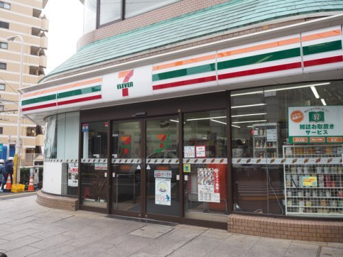セブンイレブン京成町屋駅前店