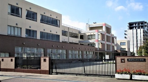 草加市立栄小学校